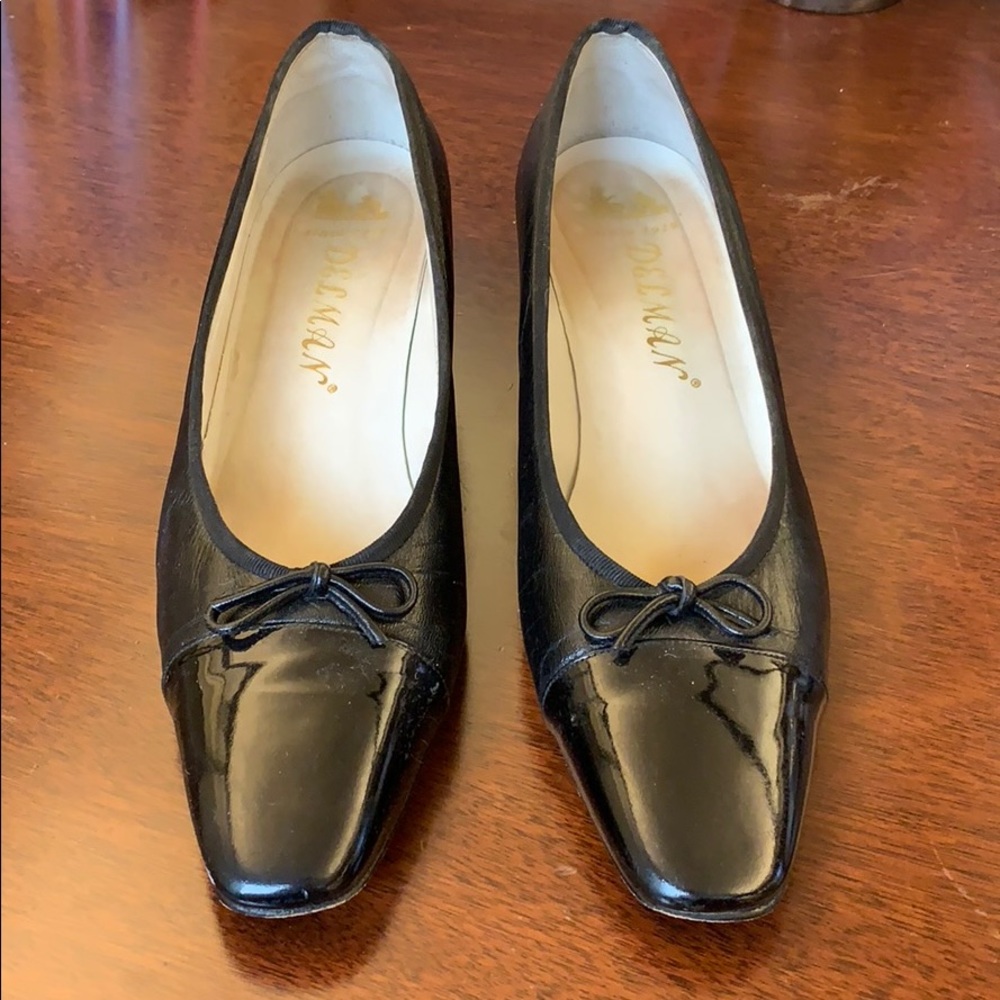 Delman black dress pumps